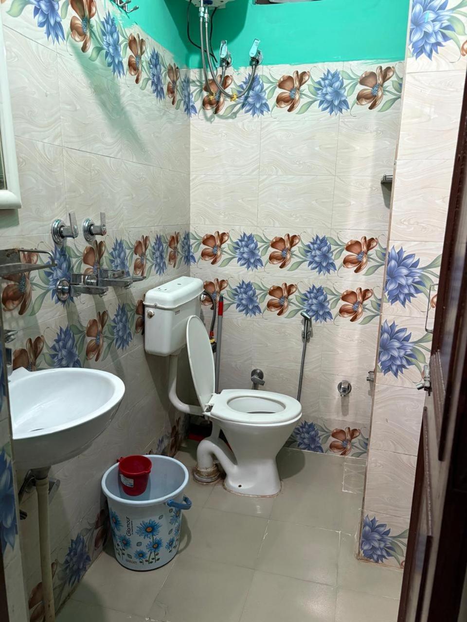 Manik Guest House Risikés Kültér fotó